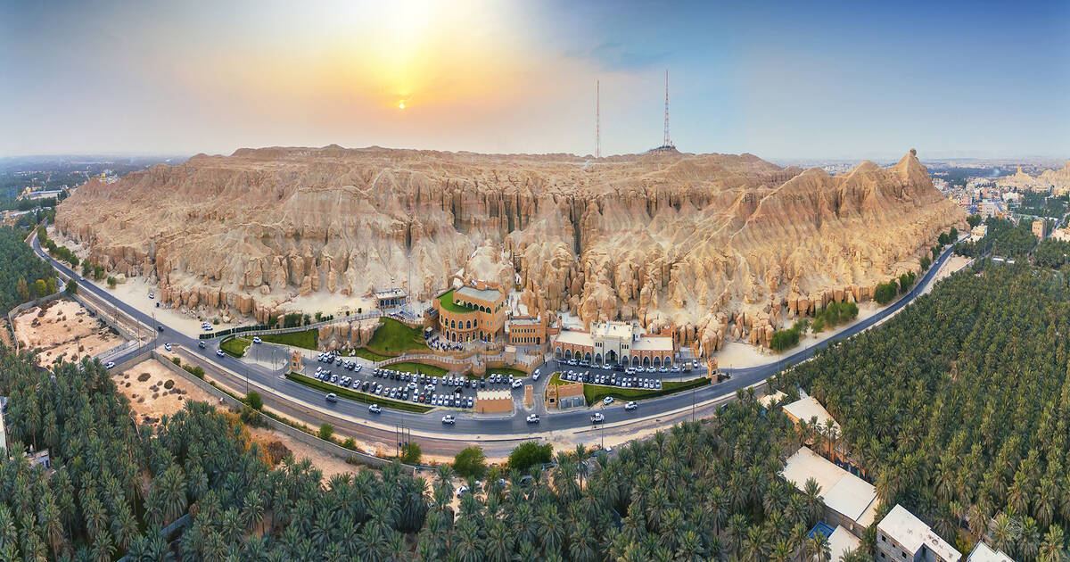 معارض سيارات الأحساء
